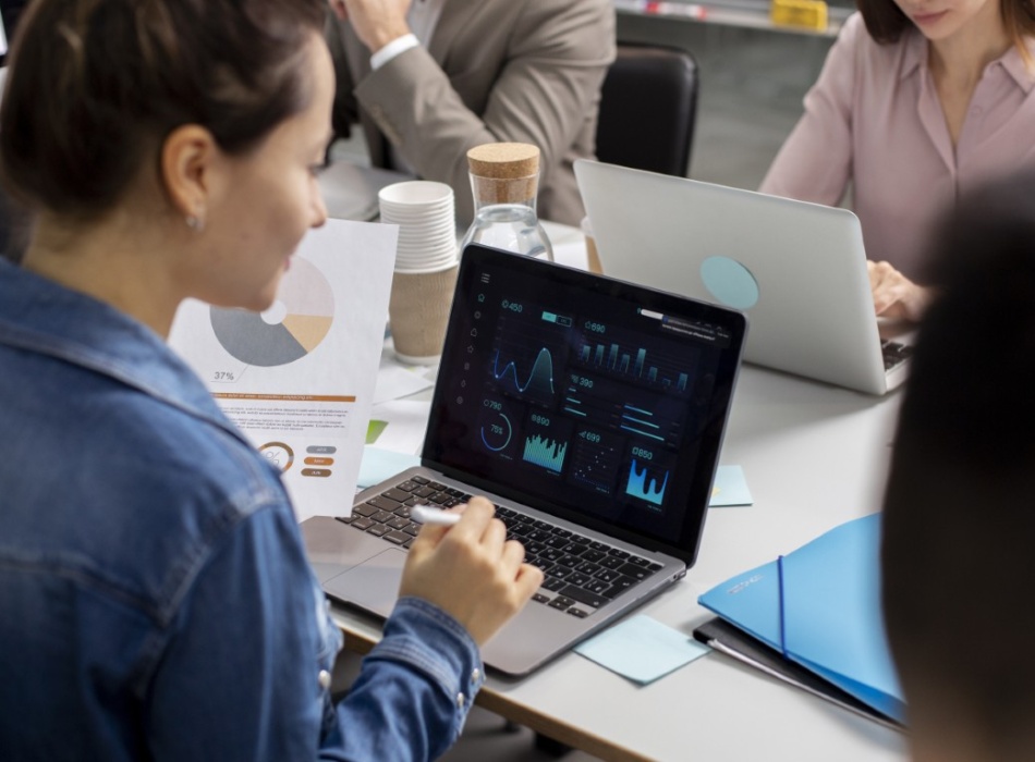 AI-Based Financial Forecasting for Vancouver CFOs